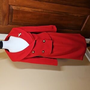 VINTAGE BLOOMINGDALE'S RED BLAZER AND SKIRT SET 4P 6P PETITE 2 pc.